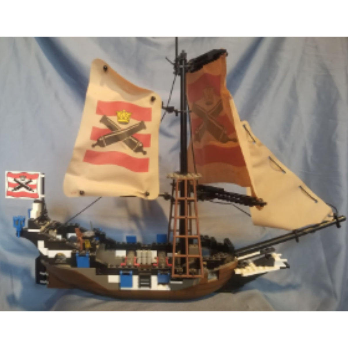 Imperial Flagship Used Lego Pirate Ship LEGO PIRATES PRELOVED